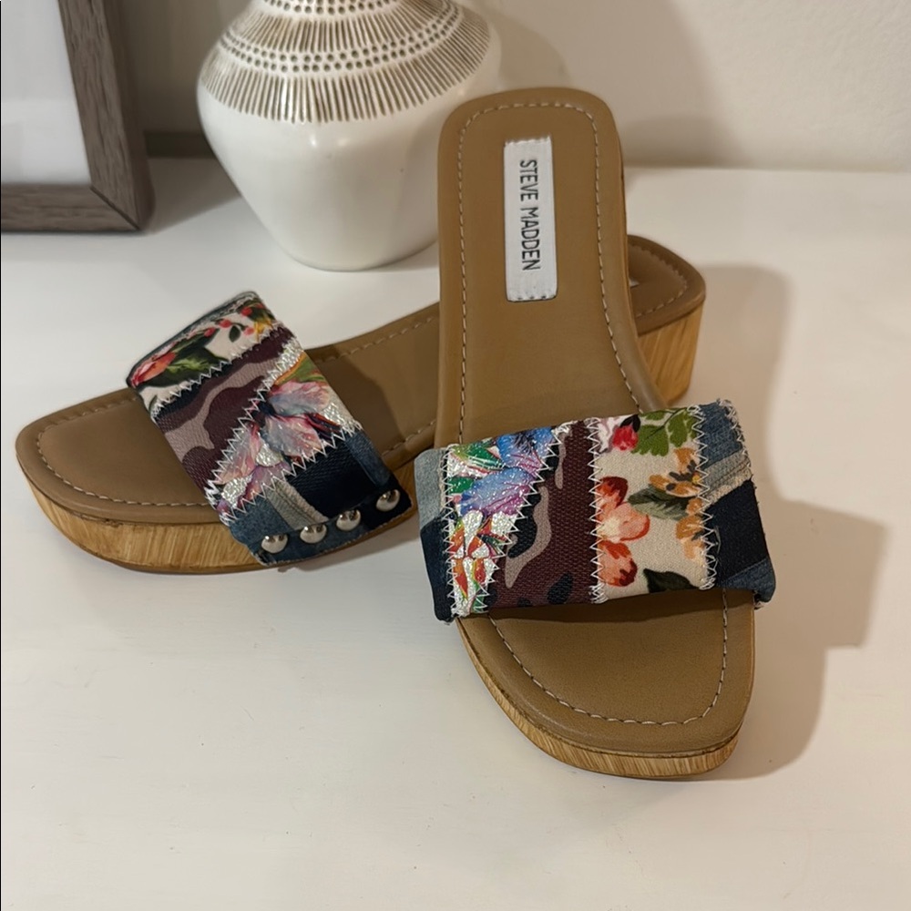 Steve Madden Women's Floral Wedge Sandals - Multicolor